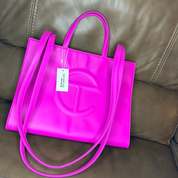 Medium telfar pink bag
